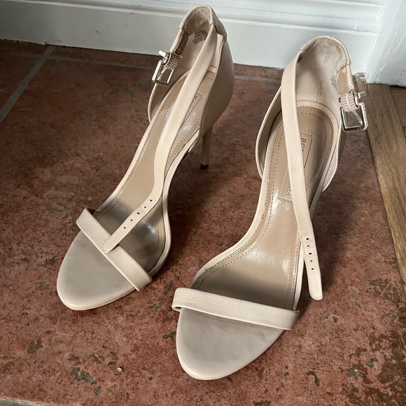 BCBGMaxazira Nude Stilleto Heels. Great condition. - Picture 3 of 5